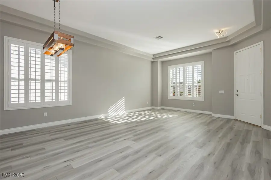 8640 Stone Harbor Avenue, Las Vegas, NV 89145 - Image #2