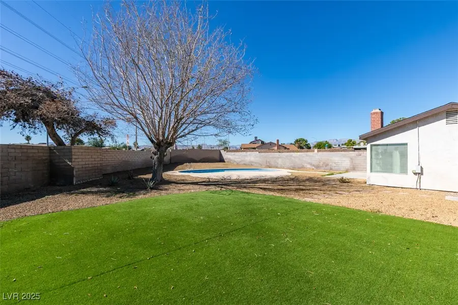 7075 Starwood Drive, Las Vegas, NV 89147 - Image #3