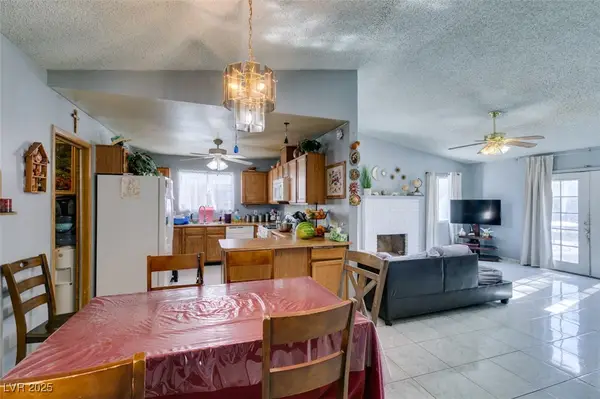 1816 N Torrey Pines Drive, Las Vegas, NV 89108