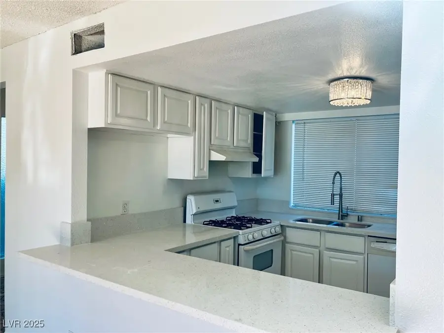 4281 White Sands Avenue, Las Vegas, NV 89121 - Image #2