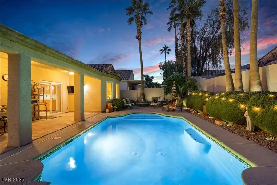 345 Lingering Lane, Henderson, NV 89012 - Image #2