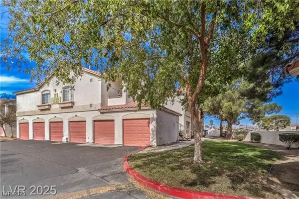 1300 S Arlington Street #225, Las Vegas, NV 89104