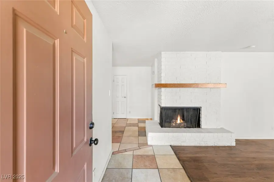 1901 Manhattan Drive, Las Vegas, NV 89106 - Image #2