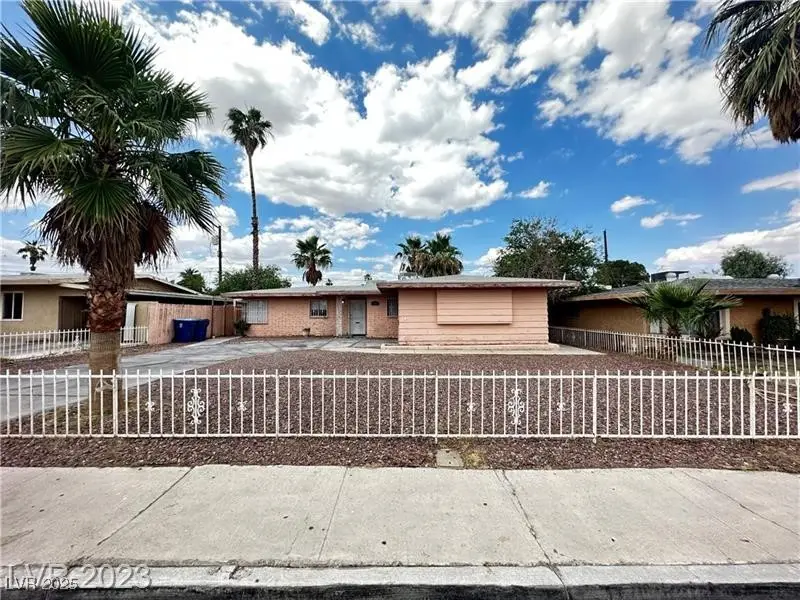 2013 Bracken Avenue, Las Vegas, NV 89104 - Image #1