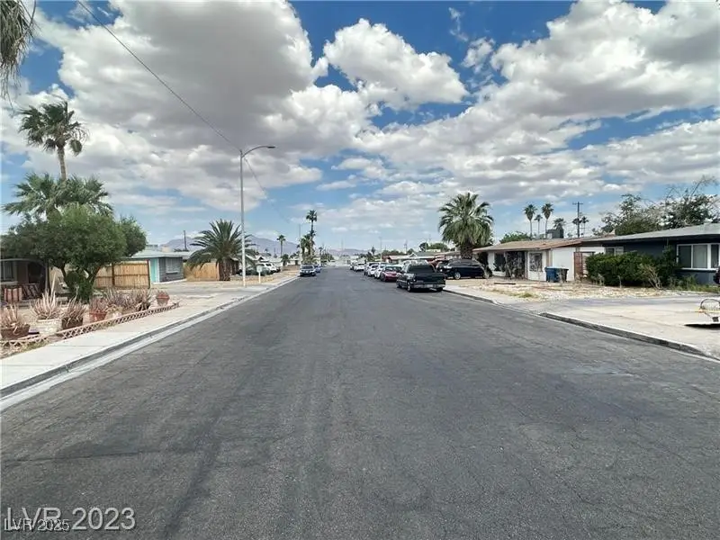 2013 Bracken Avenue, Las Vegas, NV 89104 - Image #3