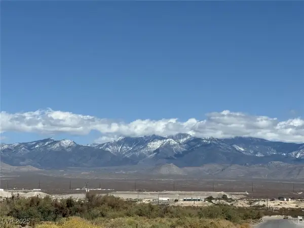 381 E Pechstein Road, Pahrump, NV 89060