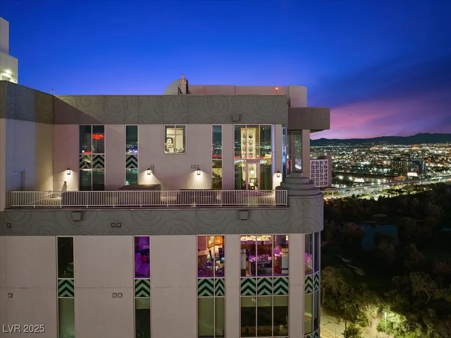 360 E Desert Inn Road #1903, Las Vegas, NV 89109 - Image #3