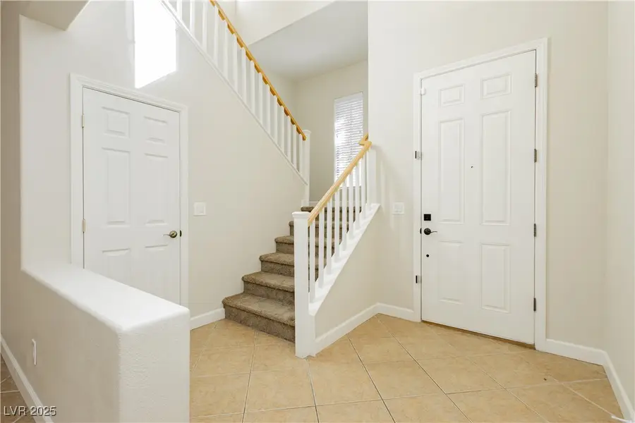 9427 Caribou Narrows Way, Las Vegas, NV 89178 - Image #2