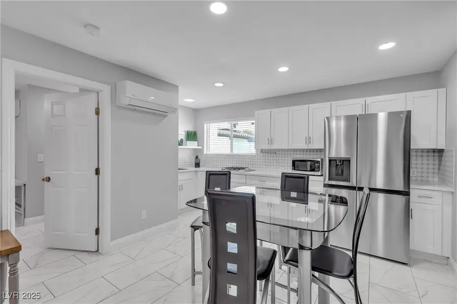 1780 Westwind Road, Las Vegas, NV 89146 - Image #2