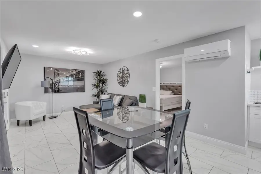 1780 Westwind Road, Las Vegas, NV 89146 - Image #3