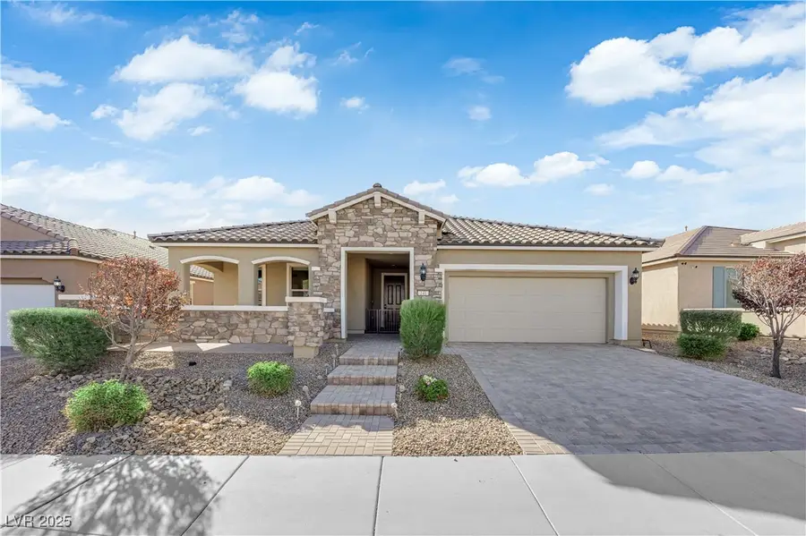 141 Outcrop Ridge Avenue, Henderson, NV 89002 - Image #2