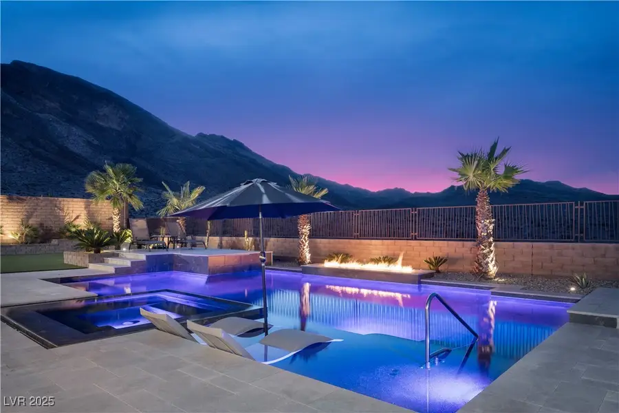 11290 Sandstone Peak Drive, Las Vegas, NV 89138 - Image #2