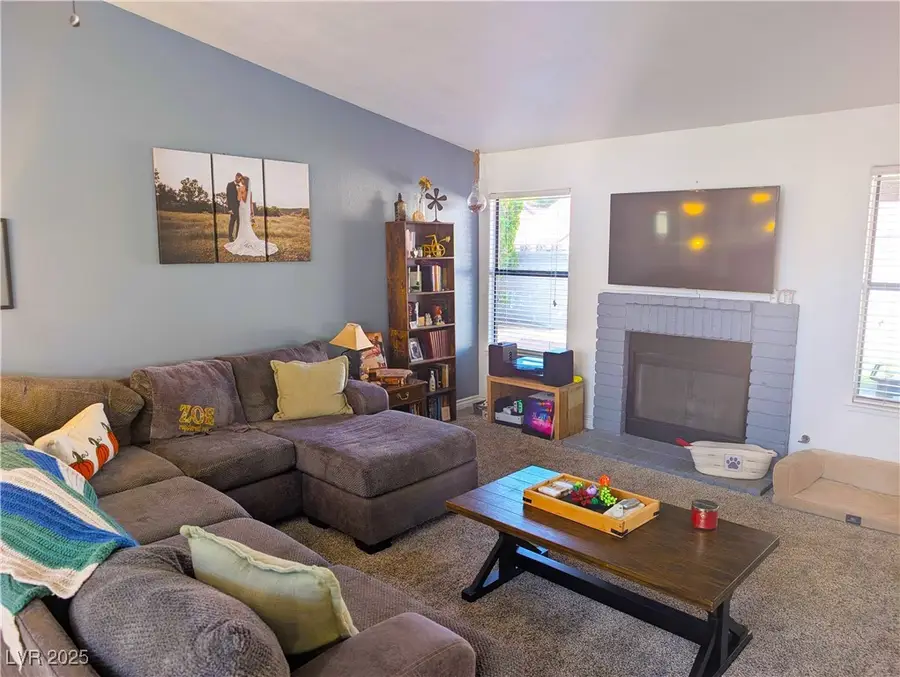 6112 Rymer Court, Las Vegas, NV 89130 - Image #2