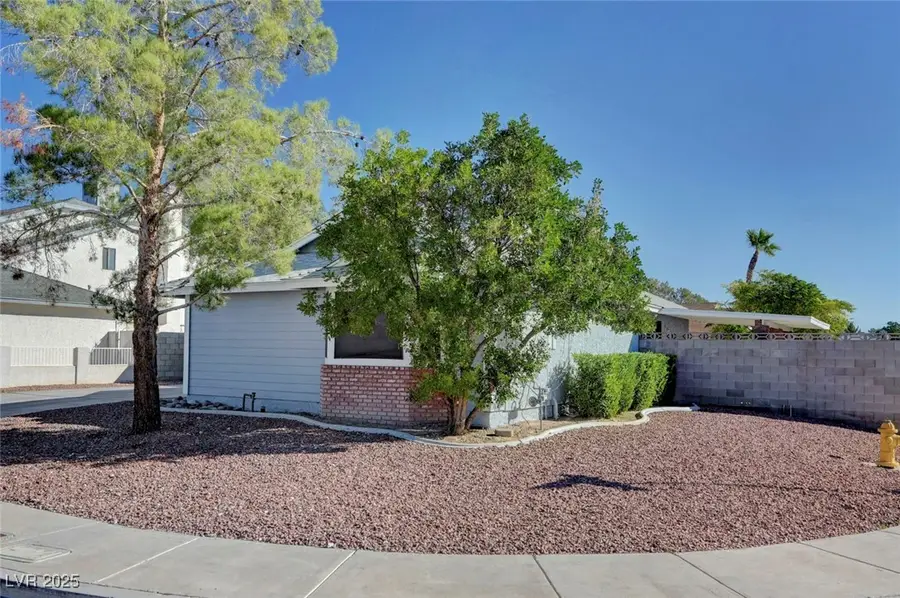 5304 Lambrook Drive, Las Vegas, NV 89130 - Image #2