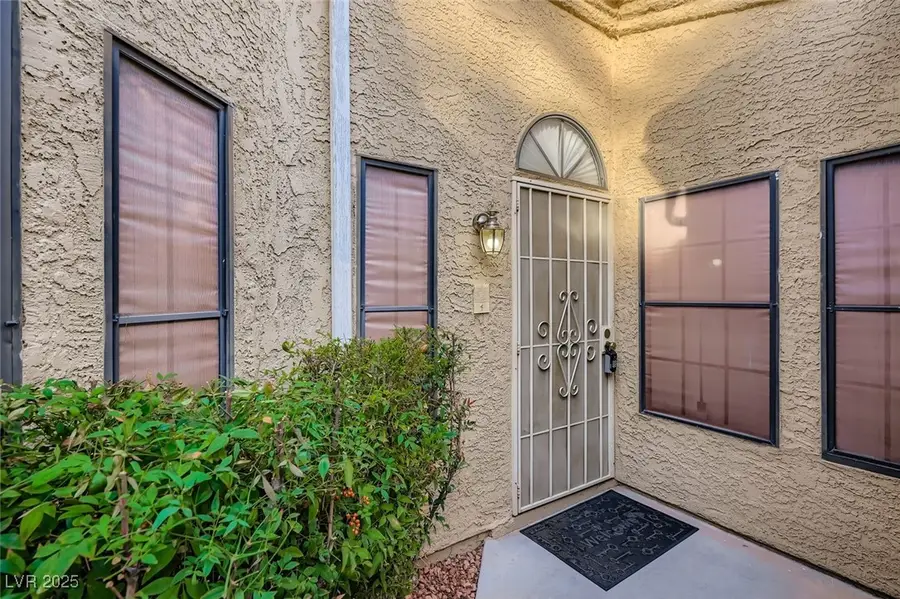 7904 Shelter Island Way, Las Vegas, NV 89145 - Image #3