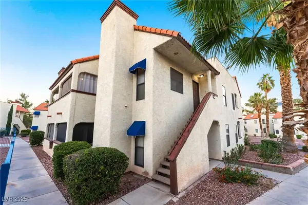 6125 W Oakey Boulevard #D, Las Vegas, NV 89146