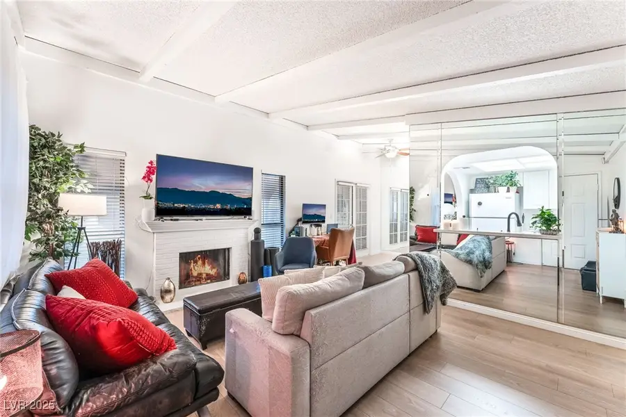6125 W Oakey Boulevard #D, Las Vegas, NV 89146 - Image #2