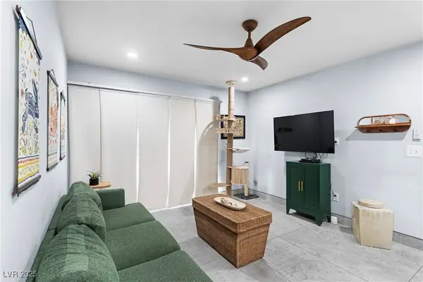 1908 Desert Falls Court #111, Las Vegas, NV 89128