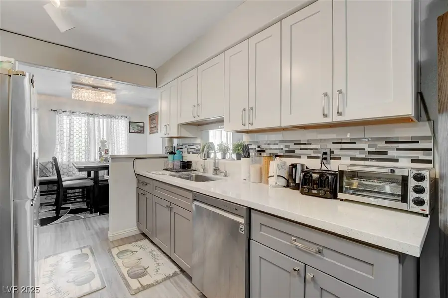 8445 Pacific Fountain Avenue, Las Vegas, NV 89117 - Image #3