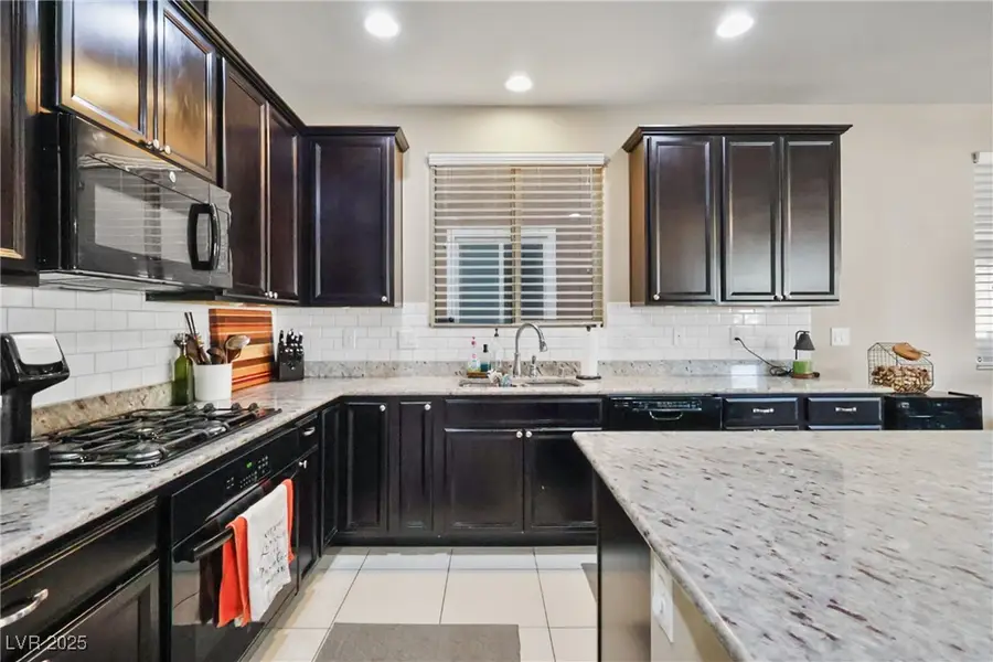 6723 Pleasant Flower Street, Las Vegas, NV 89149 - Image #2