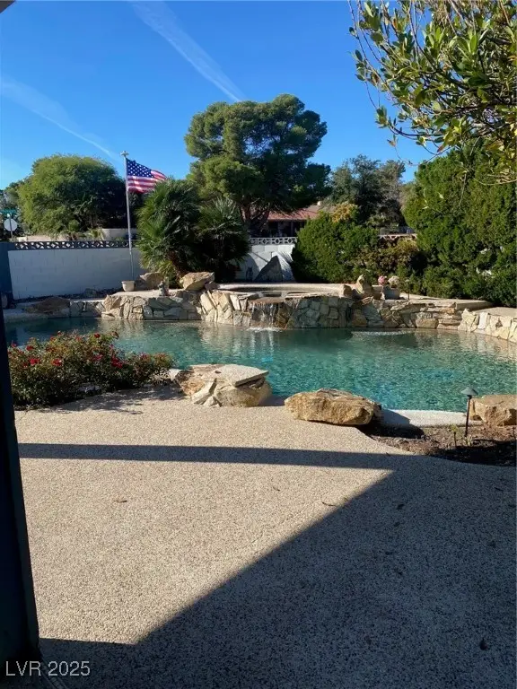 7540 Palmyra Avenue, Las Vegas, NV 89117 - Image #2