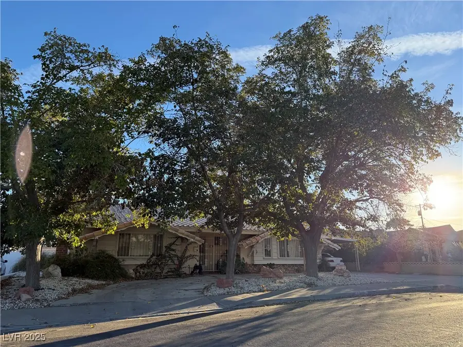 1816 Griffith Avenue, Las Vegas, NV 89104 - Image #2