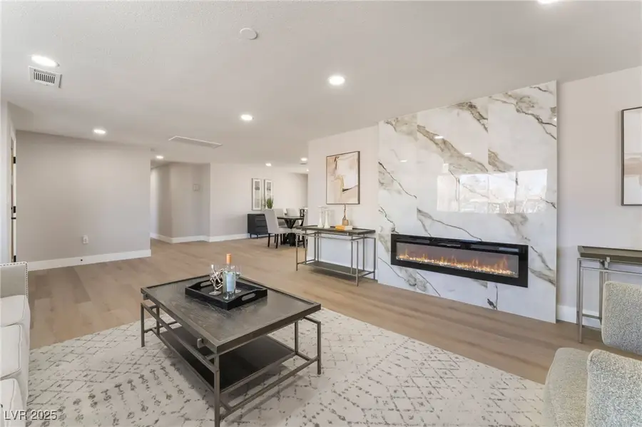 616 Lacy Lane, Las Vegas, NV 89107 - Image #3