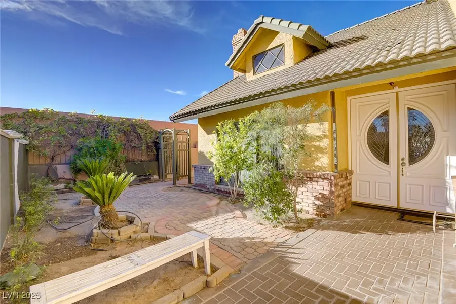 3200 W Oakey Boulevard, Las Vegas, NV 89102 - Image #2