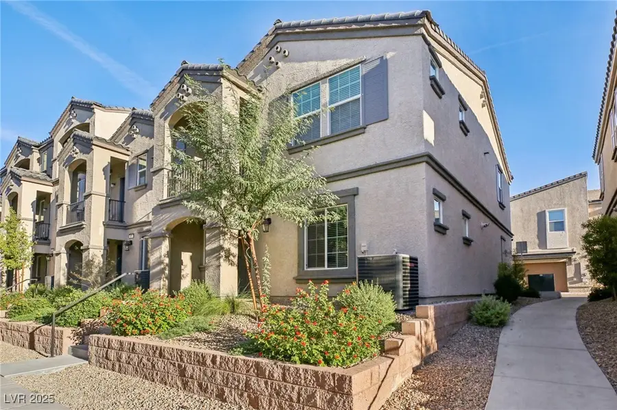 669 Tiarella, Las Vegas, NV 89105 - Image #2