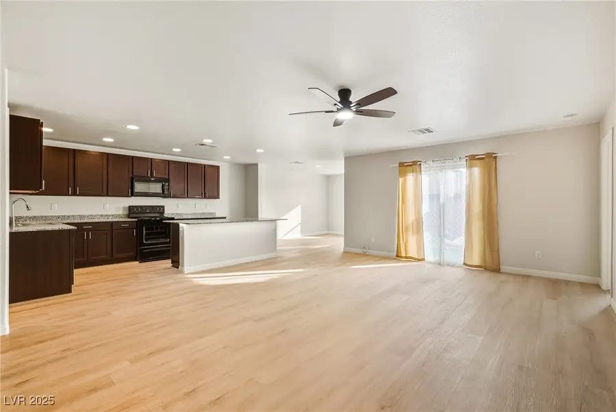 3909 E Marathon Drive, Pahrump, NV 89061 - Image #2