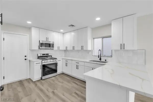 4516 Chinese Cherry Court, North Las Vegas, NV 89031