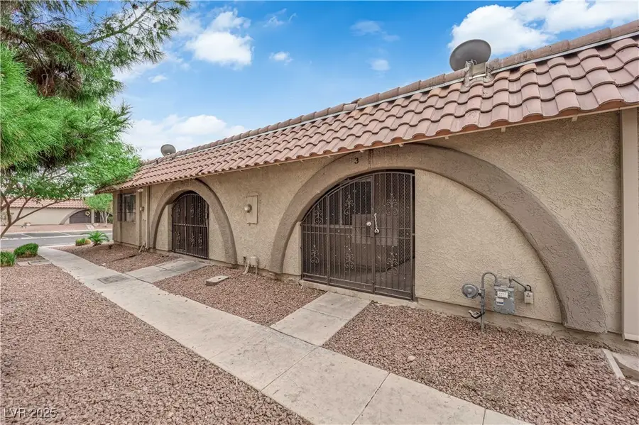 848 Hedge Way #3, Las Vegas, NV 89110 - Image #2