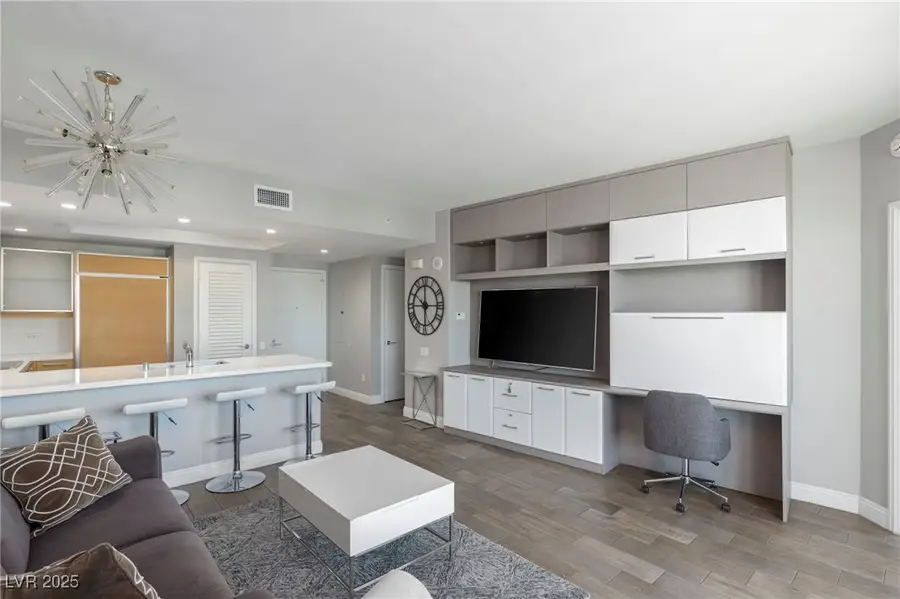 222 Karen Avenue #3104, Las Vegas, NV 89109 - Image #2