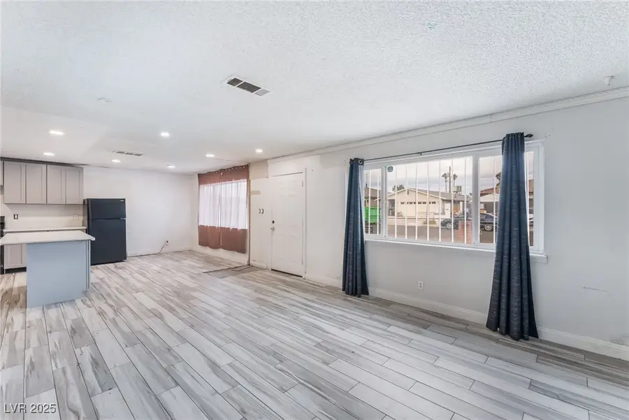 1013 Blankenship Avenue, Las Vegas, NV 89106 - Image #2