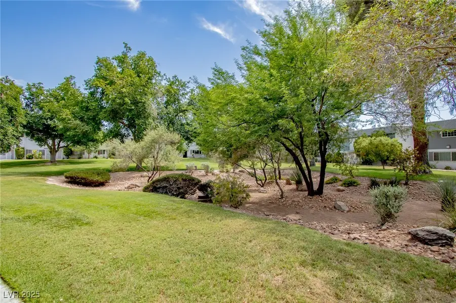 233 Pecos Way, Las Vegas, NV 89121 - Image #3