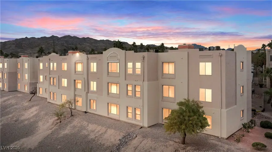 2044 Mesquite Lane #302, Laughlin, NV 89029 - Image #2