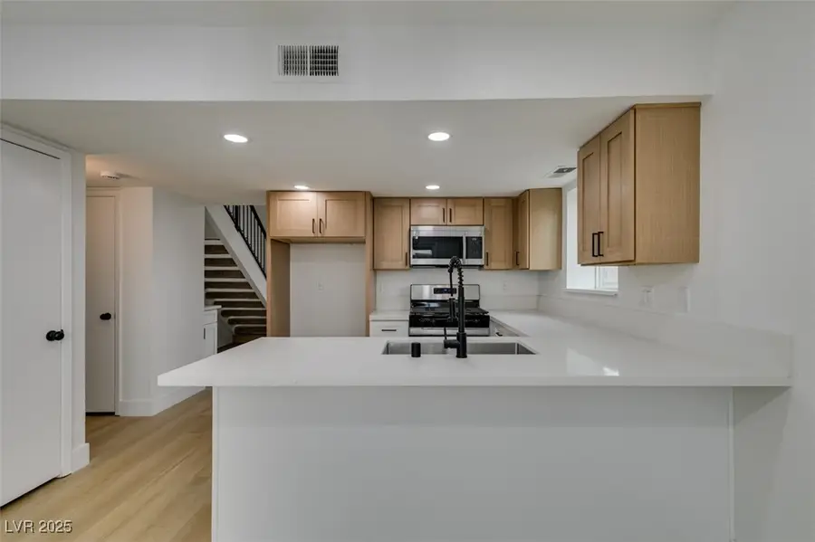 1243 W Monroe Avenue, Las Vegas, NV 89106 - Image #2