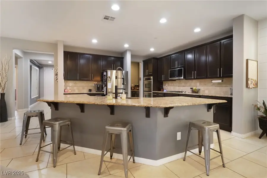 3221 Mist Effect Avenue, Henderson, NV 89044 - Image #2