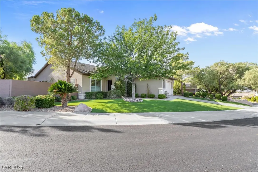 17 Oro Valley Drive, Henderson, NV 89052 - Image #1