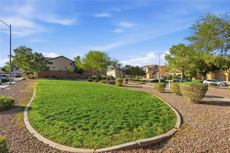 28 Manor Hill Avenue, Las Vegas, NV 89183 - Image #3