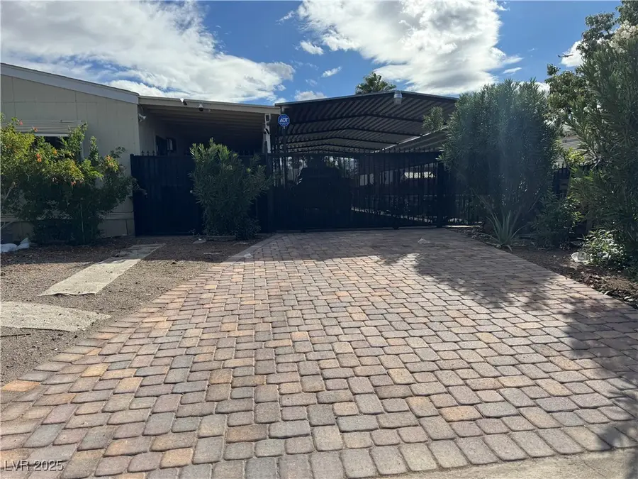 5252 Nevada Avenue, Las Vegas, NV 89122 - Image #2