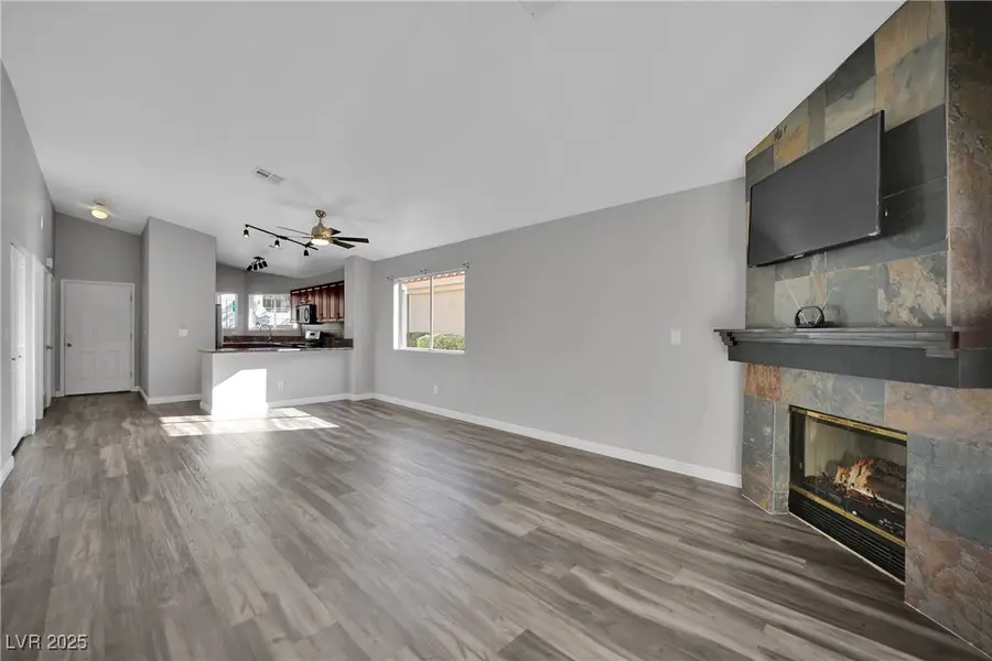 549 Yacht Harbor Drive, Las Vegas, NV 89145 - Image #3