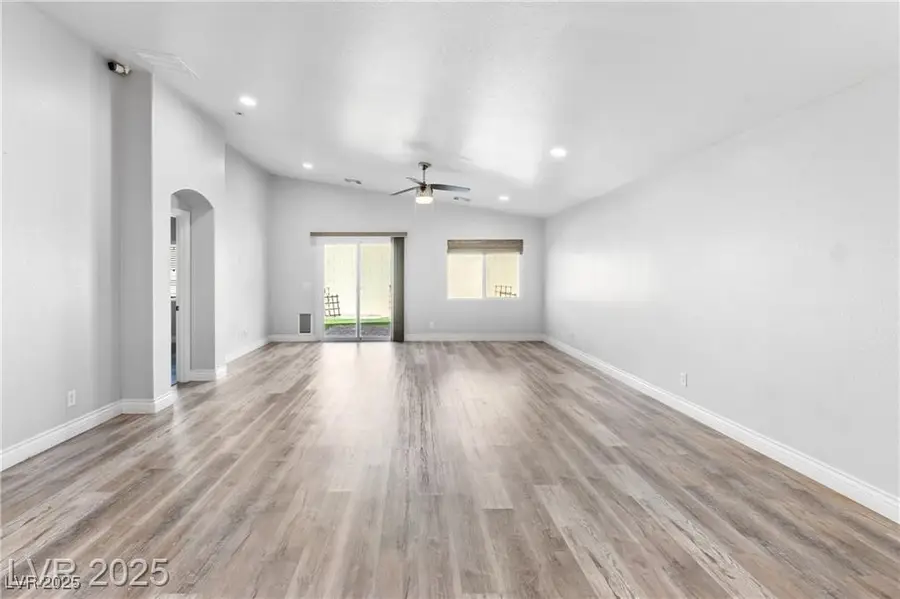 7852 Whitlocks Mill Avenue, Las Vegas, NV 89147 - Image #2