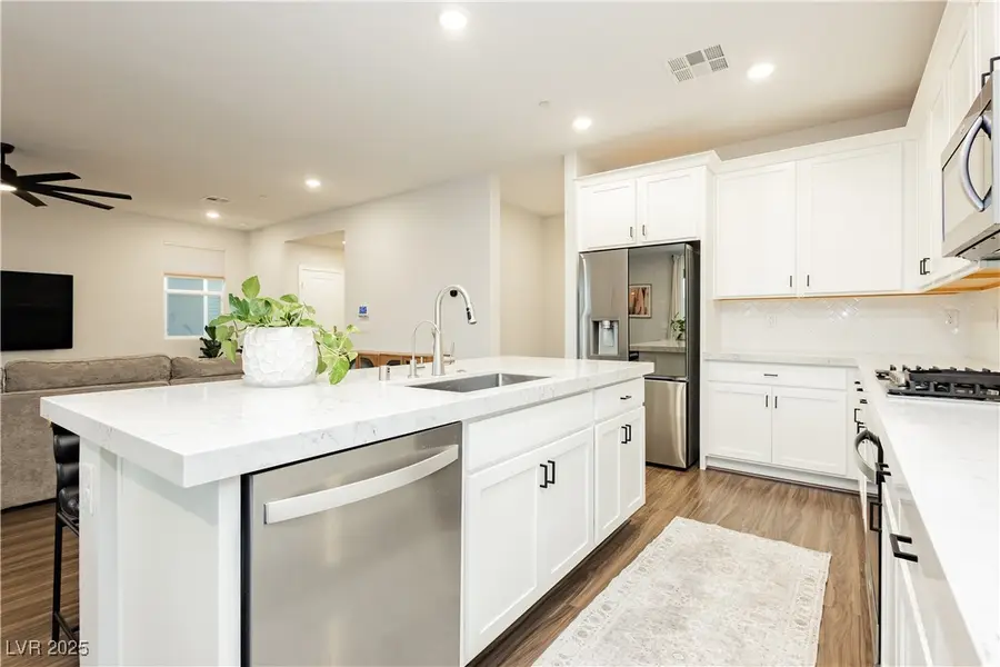 8873 Faxom Street, Las Vegas, NV 89166 - Image #3