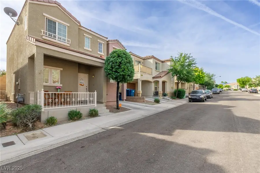 9105 Silk Threads Avenue, Las Vegas, NV 89149 - Image #2