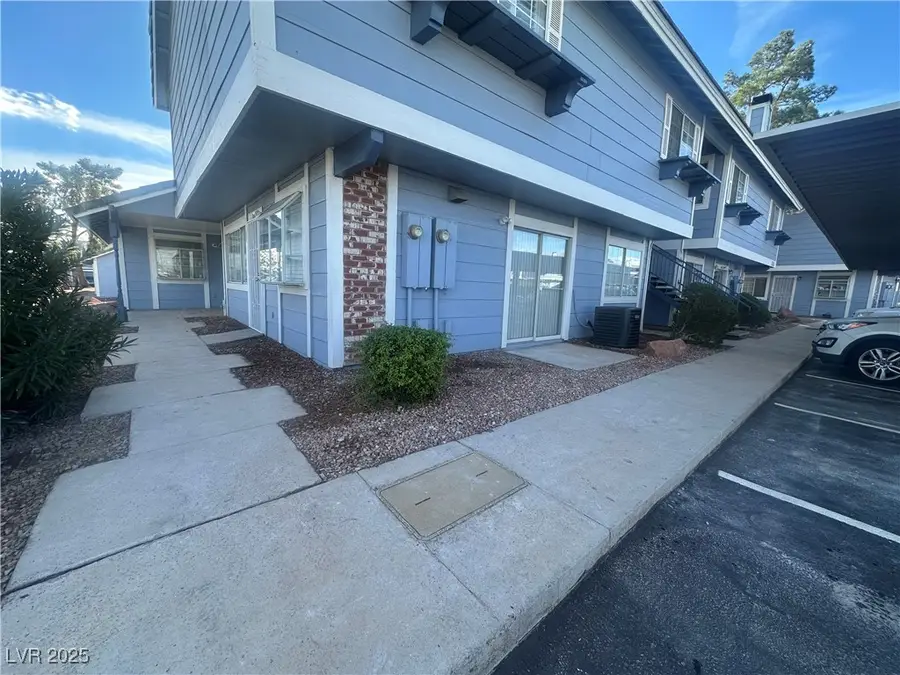 5330 Rod Court #102, Las Vegas, NV 89122 - Image #3