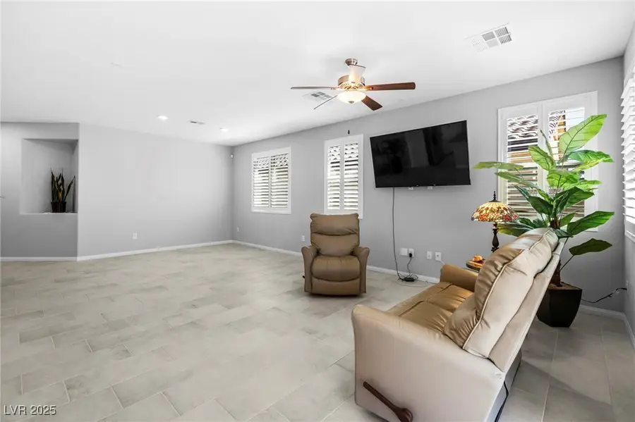 4211 Klarissa Avenue, North Las Vegas, NV 89084 - Image #3