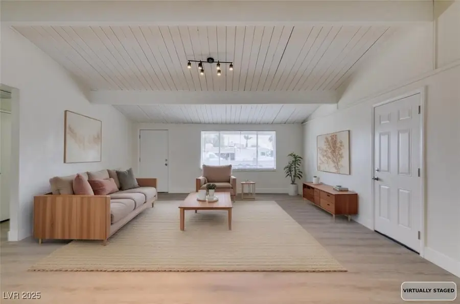 121 N 21st Street, Las Vegas, NV 89101 - Image #3