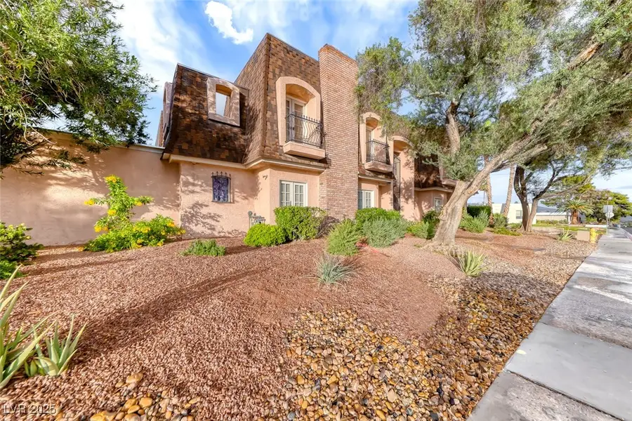 1409 E St Louis Avenue #A, Las Vegas, NV 89104 - Image #2