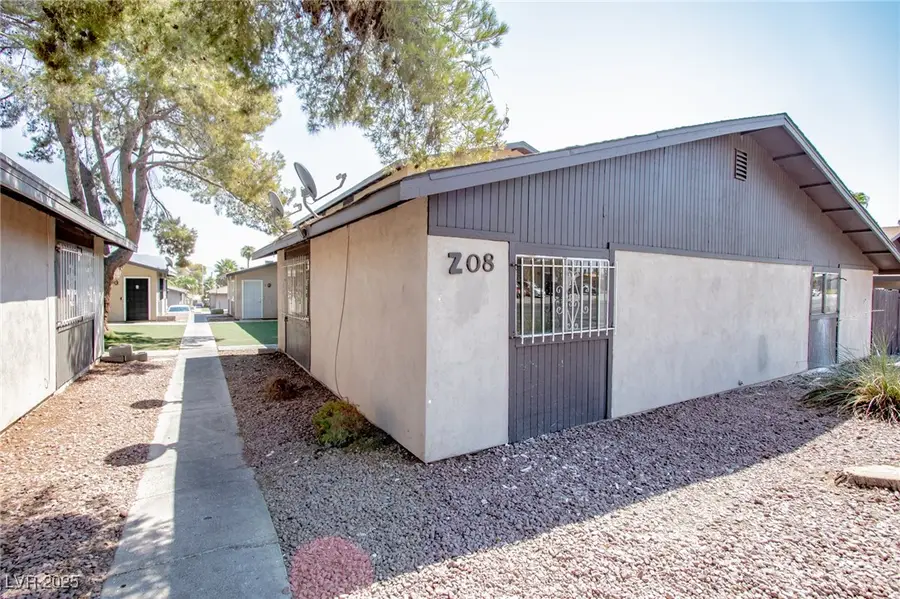 208 N Bruce Street #A, Las Vegas, NV 89101 - Image #2